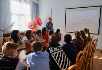 Бойцы Ивановского ОМОНа провели Урок мужества